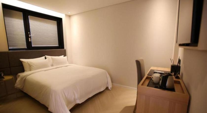 Londoner Hotel Busan Buitenkant foto