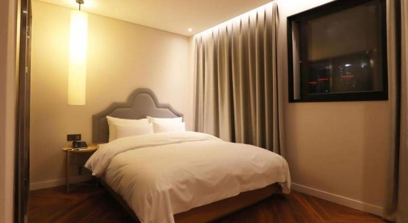 Londoner Hotel Busan Buitenkant foto
